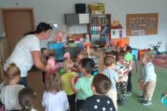 6c8103b2-bef0-4d8c-987c-66122e38c0e8