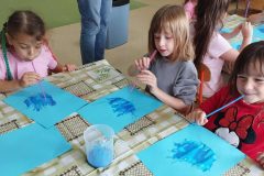 9270d2b9-e33b-416f-88a6-fbc79bcdc50f