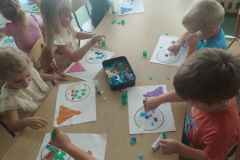 7ff7f448-74fc-41bf-8b2e-a71298b70c06