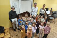 51b52ba5-94b8-496d-b3ce-2fda40b76c81