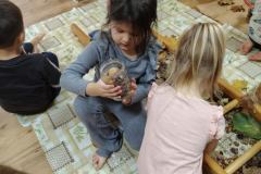 3d996e9c-b9d9-4301-85d1-d2739692643e