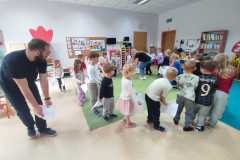 ce7a4c7f-3e92-483c-8ab0-238f60098899