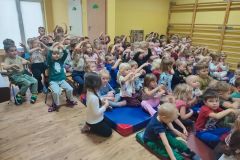 f4acacb0-e409-4e67-a168-185962994539