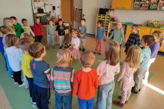 67cc6812-0575-445a-a747-475a701e1a1d