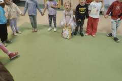 d010b2f9-8088-40ef-84b6-4b04478a7aec