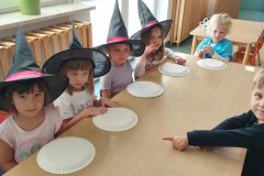 24c705fd-0061-421b-afe8-698184d48314