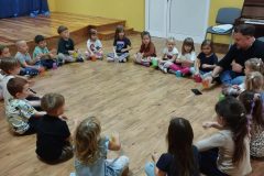 3ef879ac-b4bf-46f6-812d-337be5a9d94b