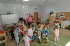 454f8748-da20-4756-8b15-611c3626f653